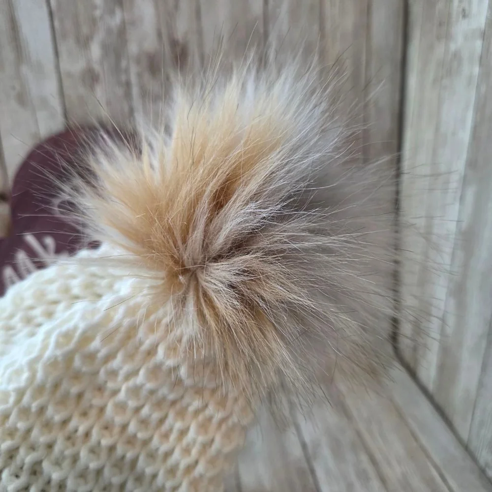 Women's Berkshire Fashion Inc. White Knit Beanie Hat with Brown Faux Fur Pom NWO